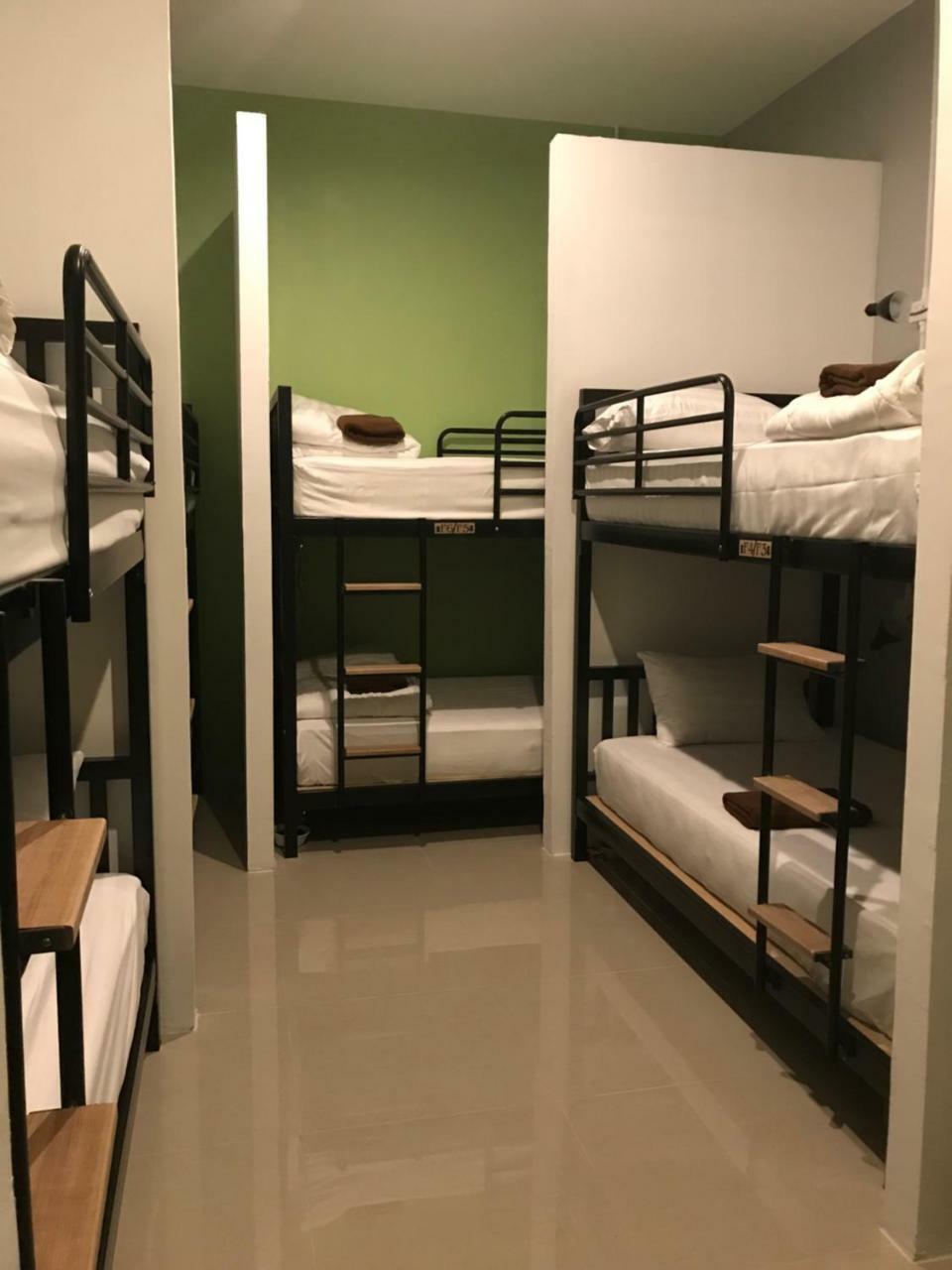 Baan Wararin Hostel Pattaya Exterior foto